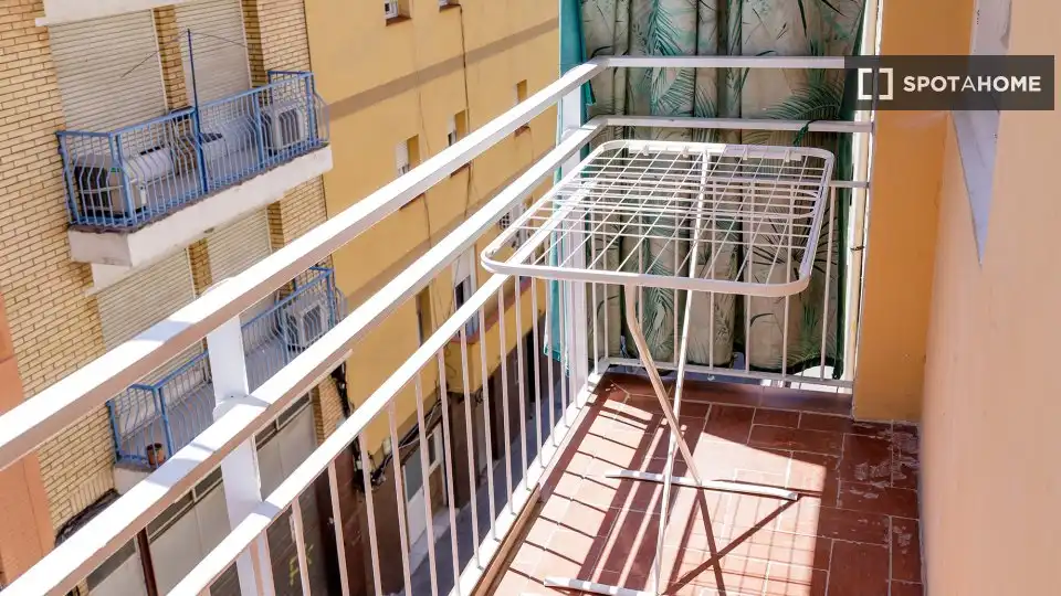 Piso de alquiler en Collblanc