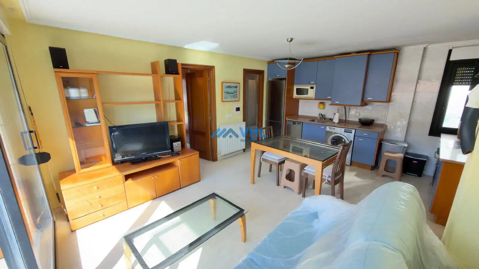 Living room of Apartments for sale in Castro-Urdiales  with Heating, Private garden and Furnished