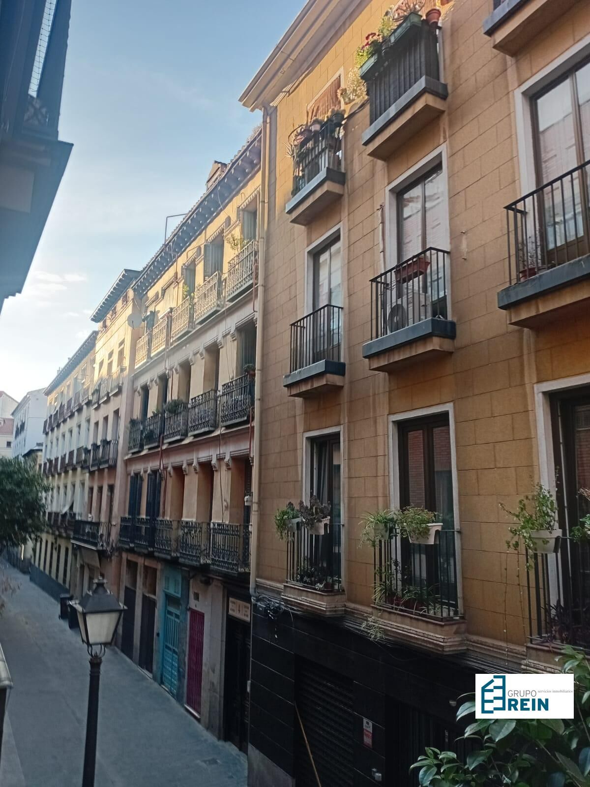Vista exterior de Pis de lloguer en  Madrid Capital amb Calefacció