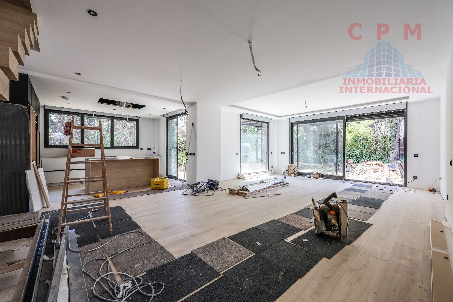 Living room of Single-family semi-detached for sale in Pozuelo de Alarcón  with Air Conditioner, Heating and Private garden