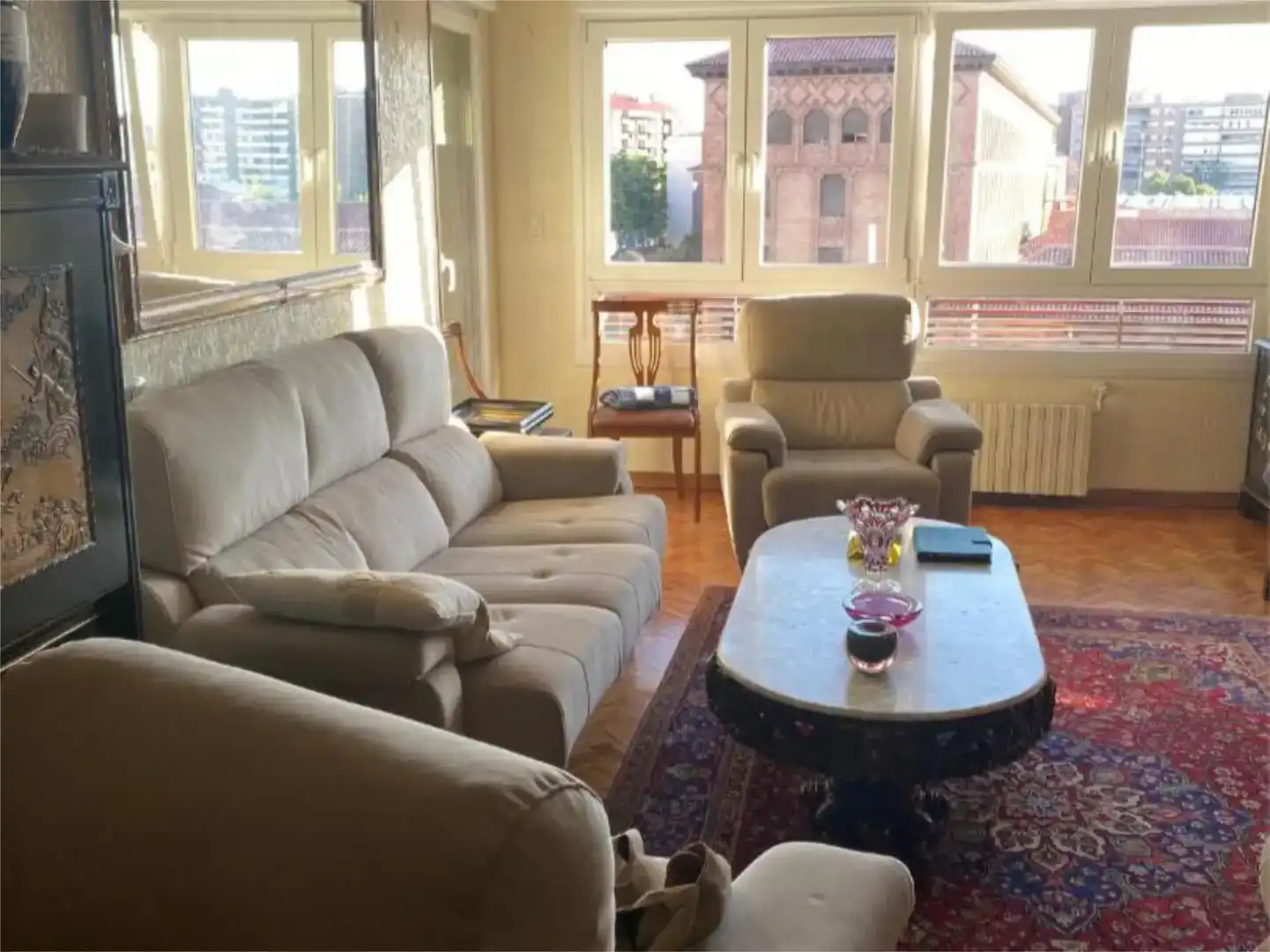 Wohnzimmer von Wohnung zur Miete in  Zaragoza Capital mit Klimaanlage und Balkon