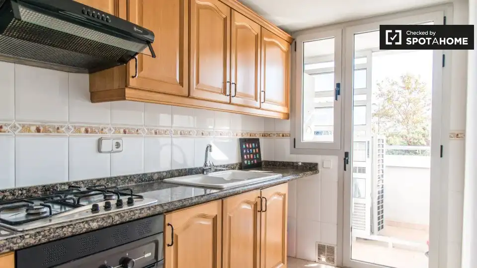 Kitchen of Flat for rent in Valencia  with Air Conditioner, Heating and Furnished