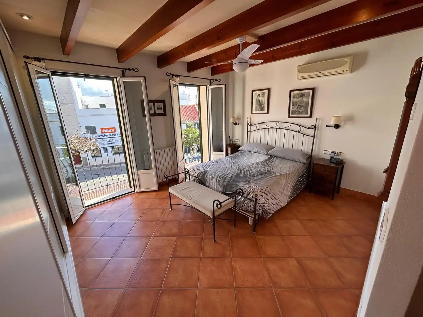 Habitación de Casa adosada en venta en Alaior con Aire acondicionado, Calefacción y Jardín privado