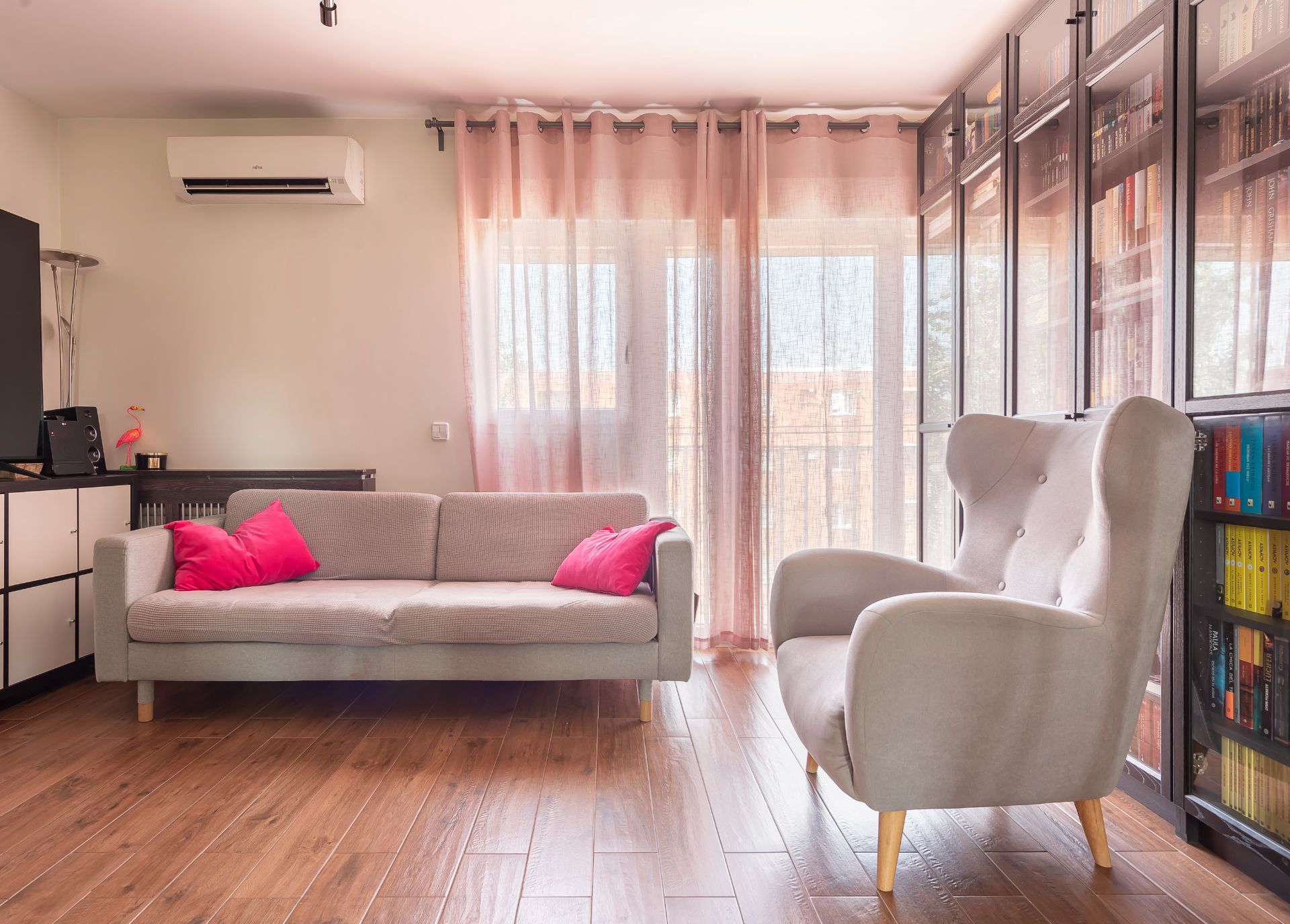 Living room of Flat for sale in  Madrid Capital  with Air Conditioner, Heating and Storage room