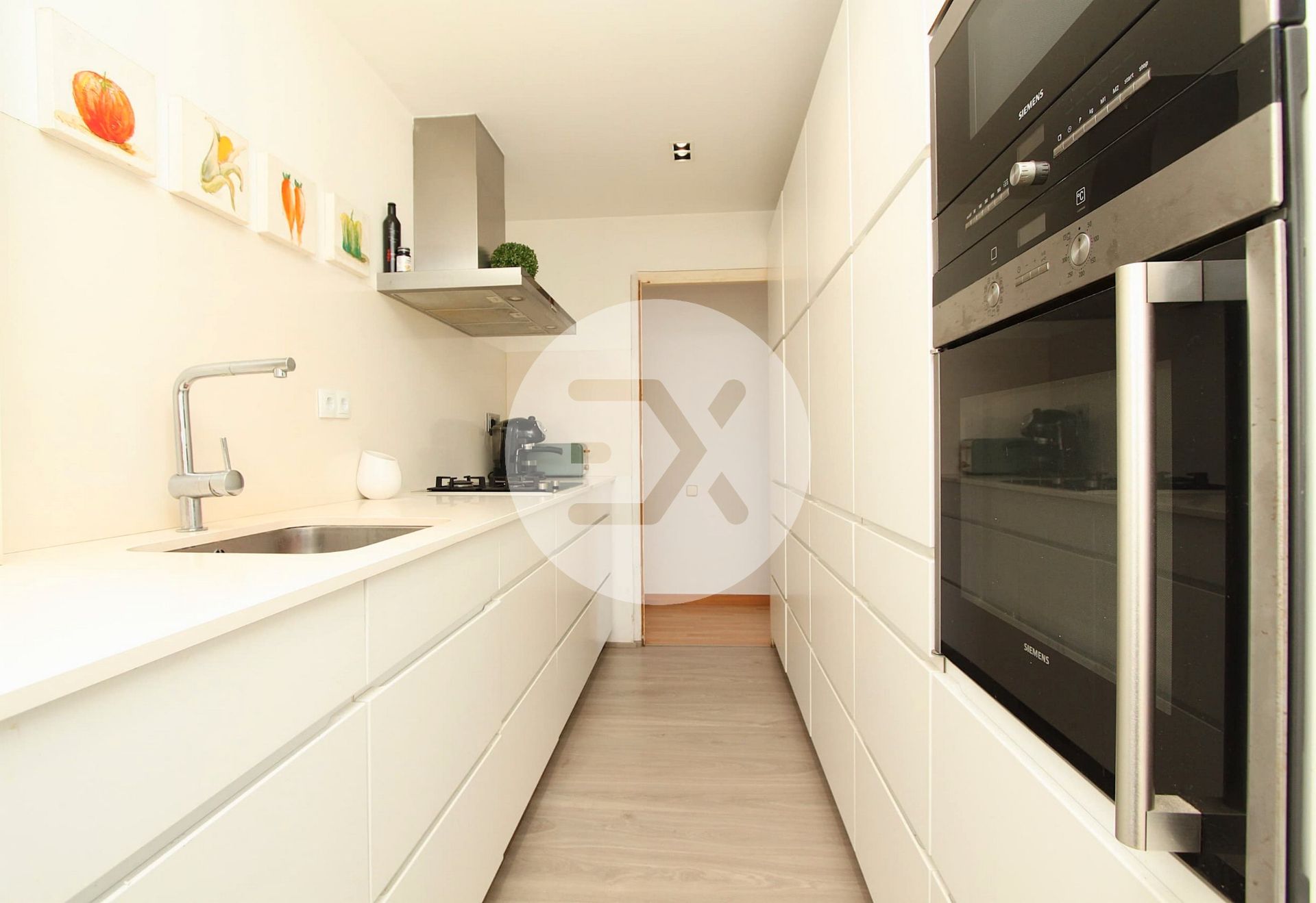 Kitchen of Flat for sale in Castelldefels  with Parquet flooring, Terrace and Oven