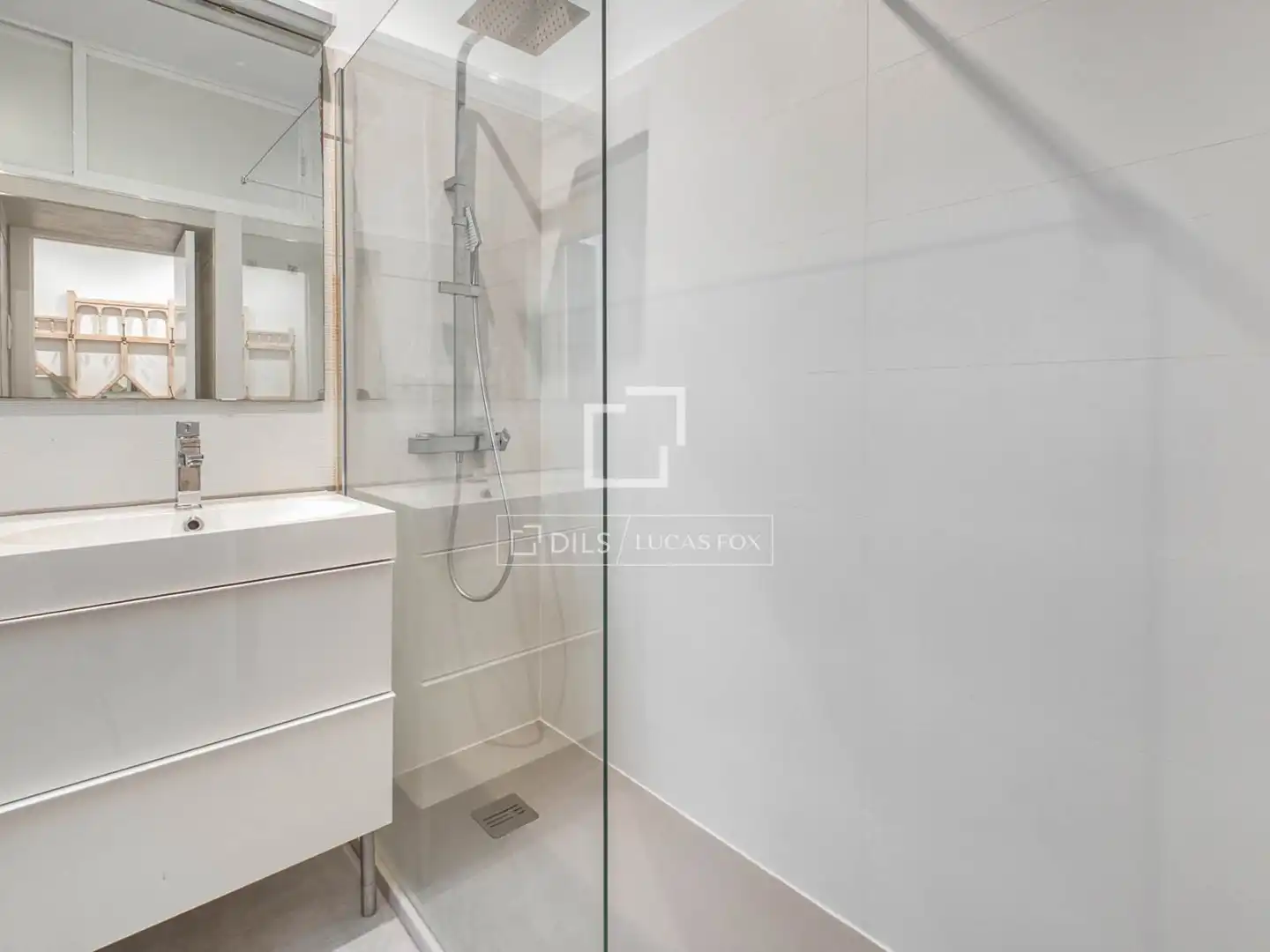 Baño de Piso en venta en Madrid con Aire acondicionado, Parquet y Balcón