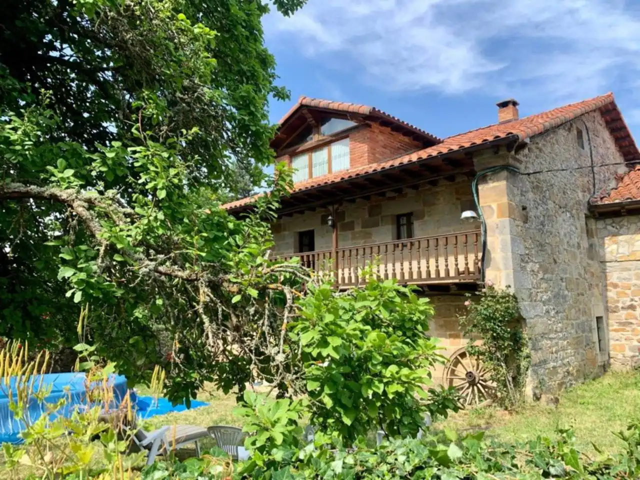 Vista exterior de Casa o chalet en venta en Arija con Calefacción, Jardín privado y Terraza