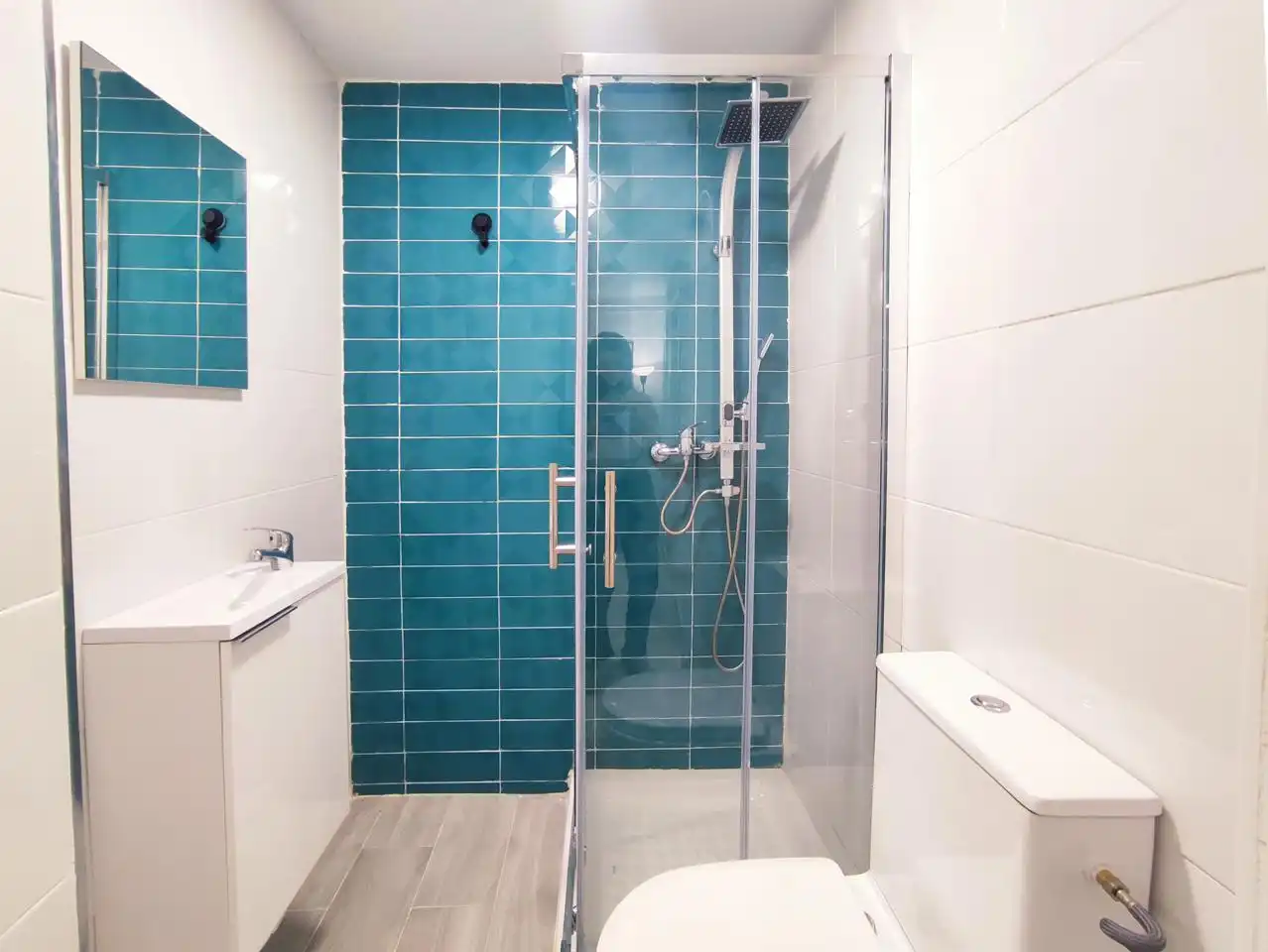 Habitación en Julio Moreno Dávila, Cartuja