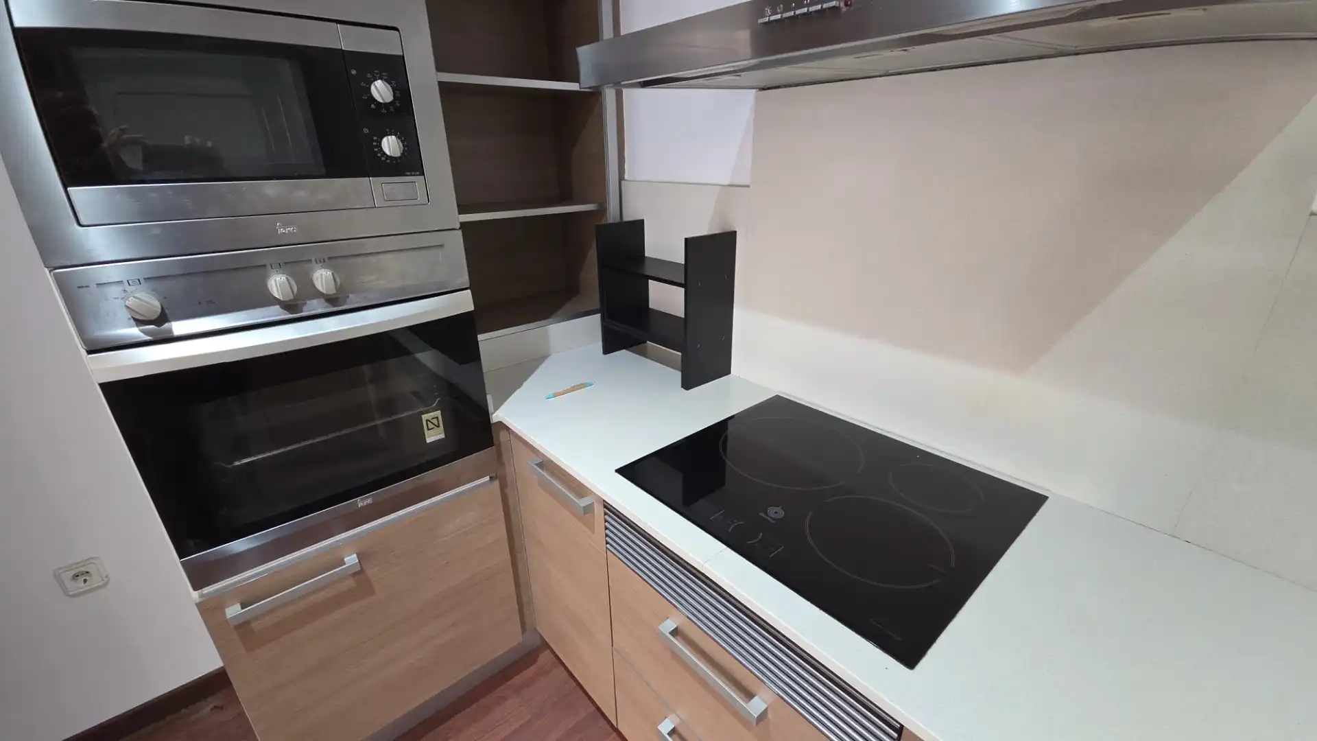 Cocina de Piso de alquiler en Barcelona con Aire acondicionado, Calefacción y Parquet