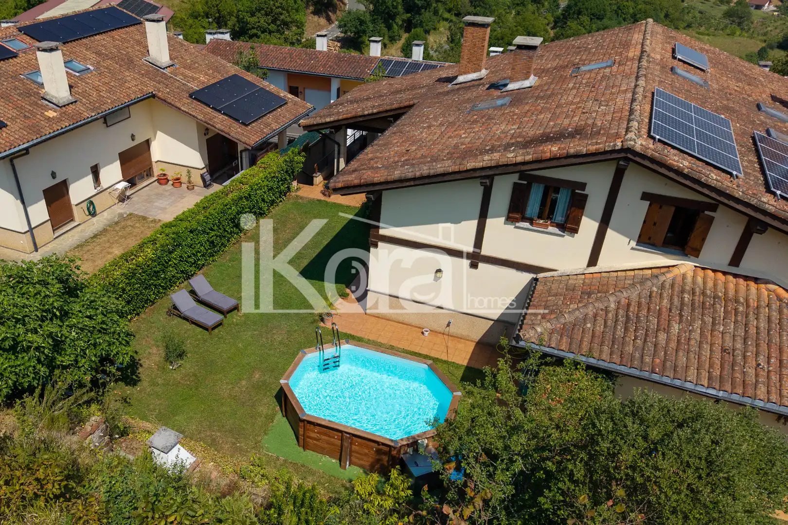 Vista exterior de Casa adosada en venta en Bergara con Calefacción, Jardín privado y Parquet