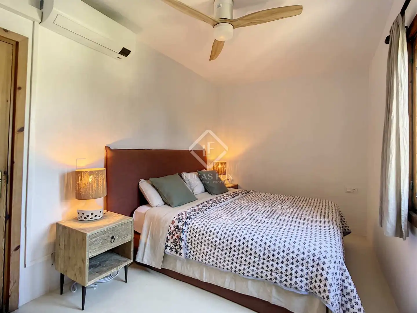 Schlafzimmer von Haus oder Chalet zur Miete in Alaior mit Klimaanlage, Heizung und Privatgarten