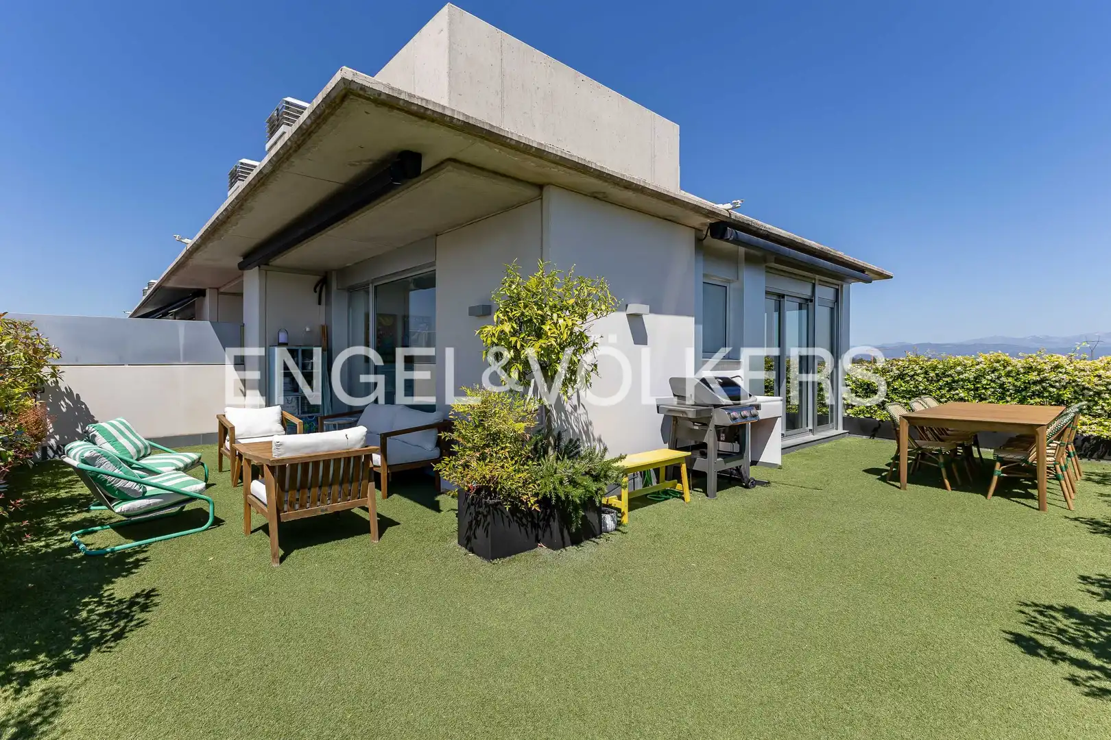 Terrace of Attic for sale in Madrid  with Air Conditioner, Heating and Private garden