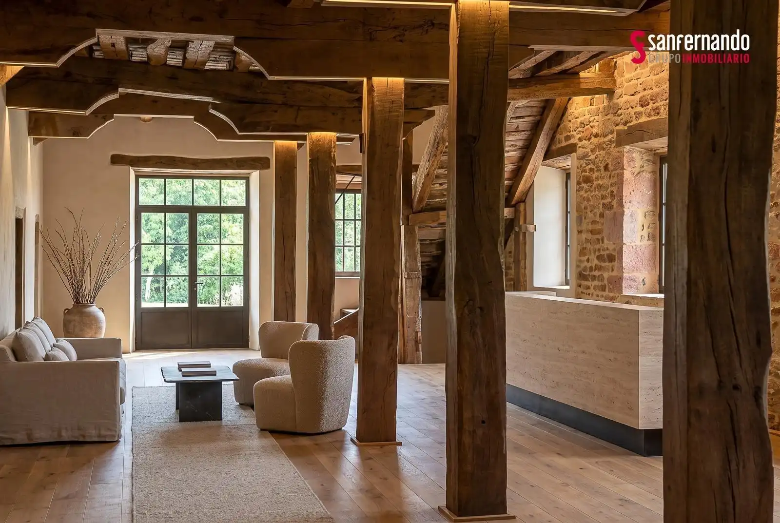 Sala d'estar de Finca rústica en venda en Santiurde de Reinosa amb Jardí privat