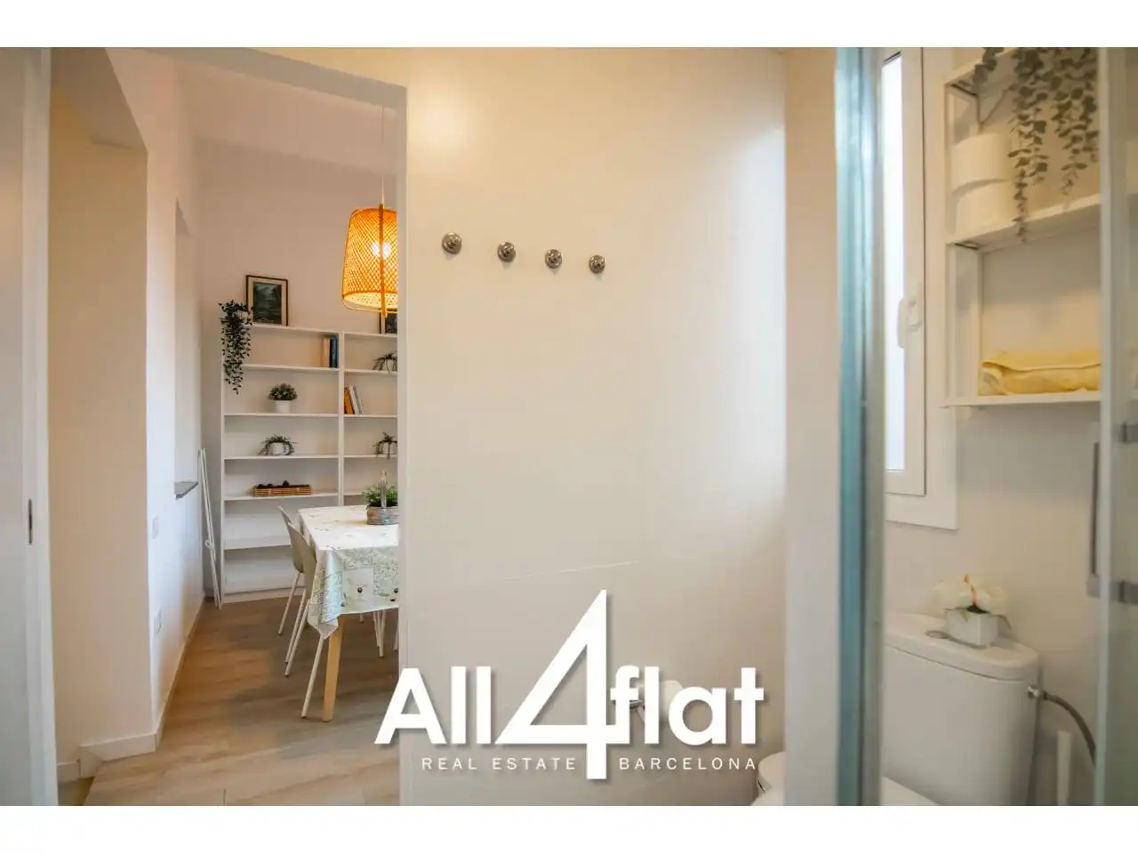 Bedroom of Flat for rent in Barcelona  with Furnished and Alarm