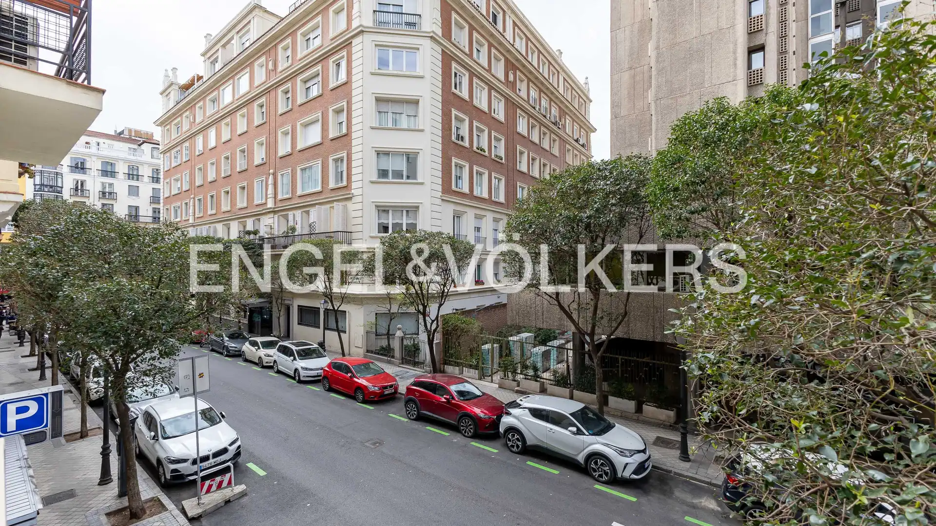 Exterior view of Flat for sale in  Madrid Capital  with Air Conditioner, Heating and Parquet flooring