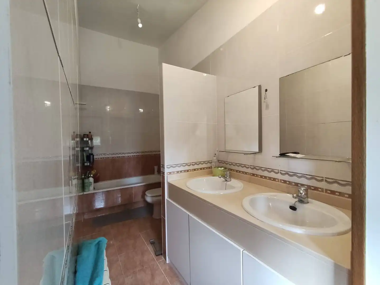 Baño de Casa adosada en venta en Teo con Calefacción, Jardín privado y Terraza