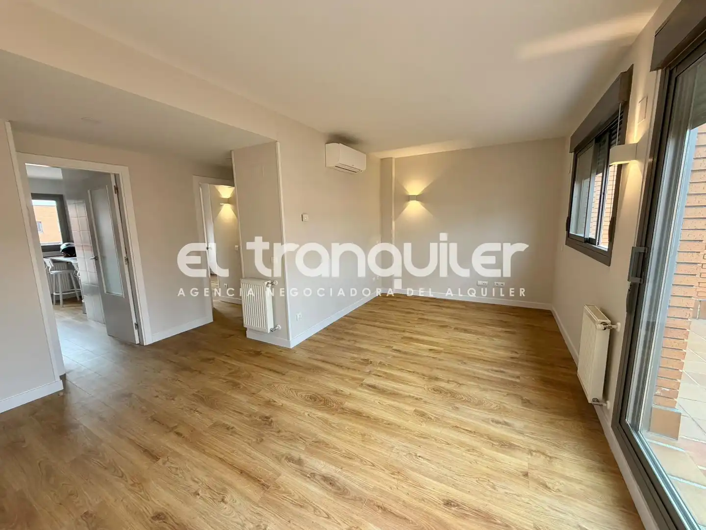 Wohnzimmer von Dachboden zur Miete in Hortaleza