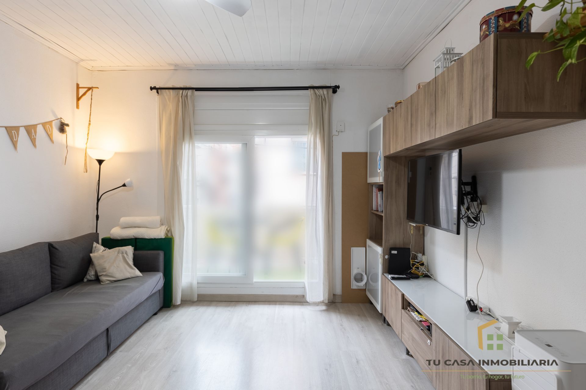 Living room of Flat for sale in Badalona  with Air Conditioner, Heating and Terrace