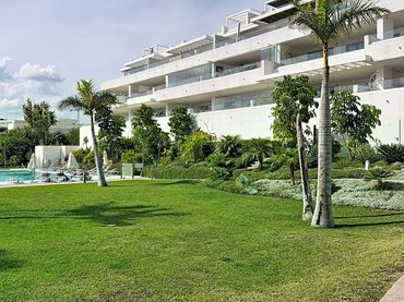 Apartamento con ascensor en venta en Estepona Pueblo