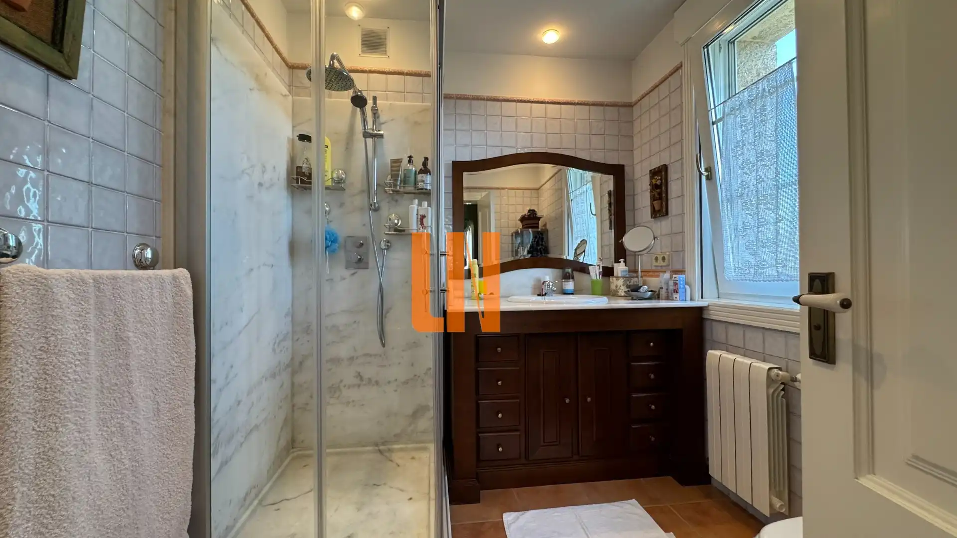 Baño de Casa o chalet en venta en Culleredo con Calefacción, Jardín privado y Parquet
