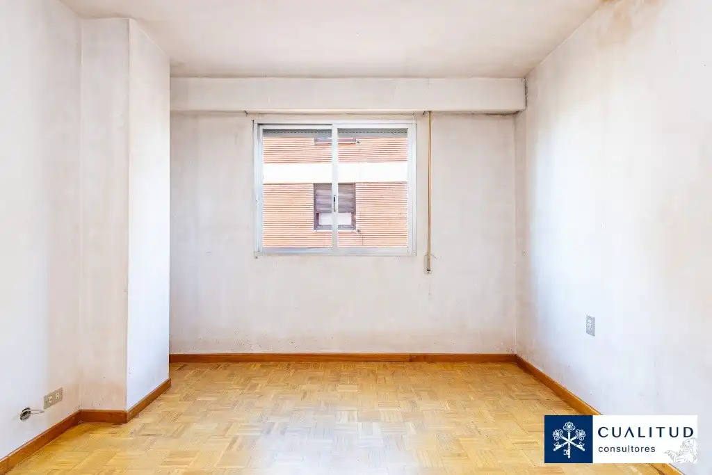 Habitación de Piso en venta en Castellón de la Plana / Castelló de la Plana con Balcón