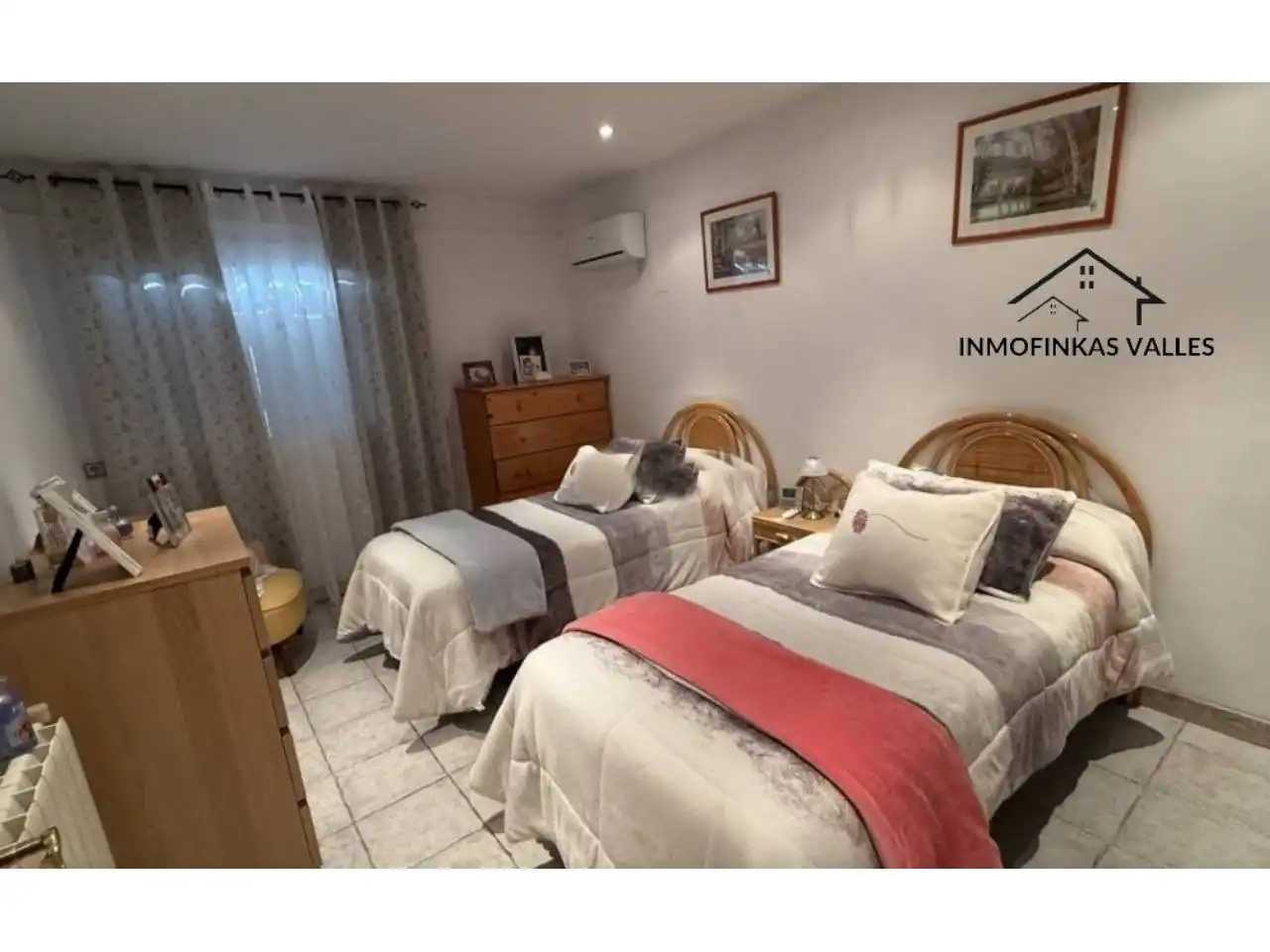 Habitación de Casa o chalet en venta en Lliçà de Vall con Aire acondicionado, Calefacción y Jardín privado
