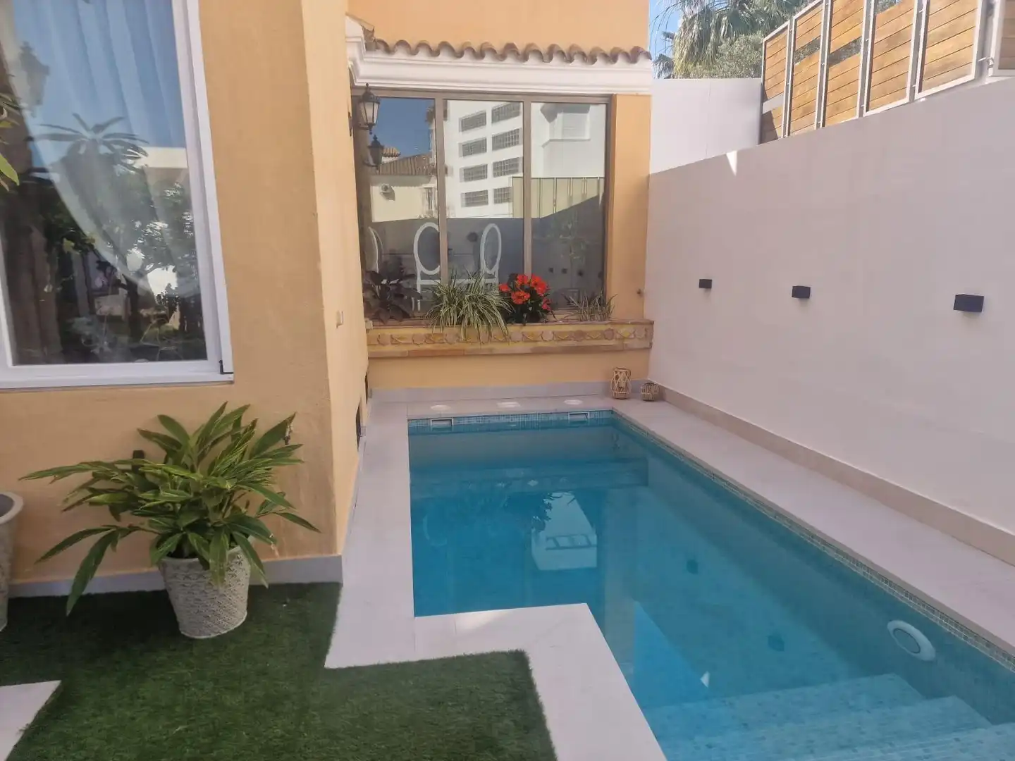 Piscina de Casa o xalet en venda en San Fernando amb Aire condicionat, Calefacció i Jardí privat