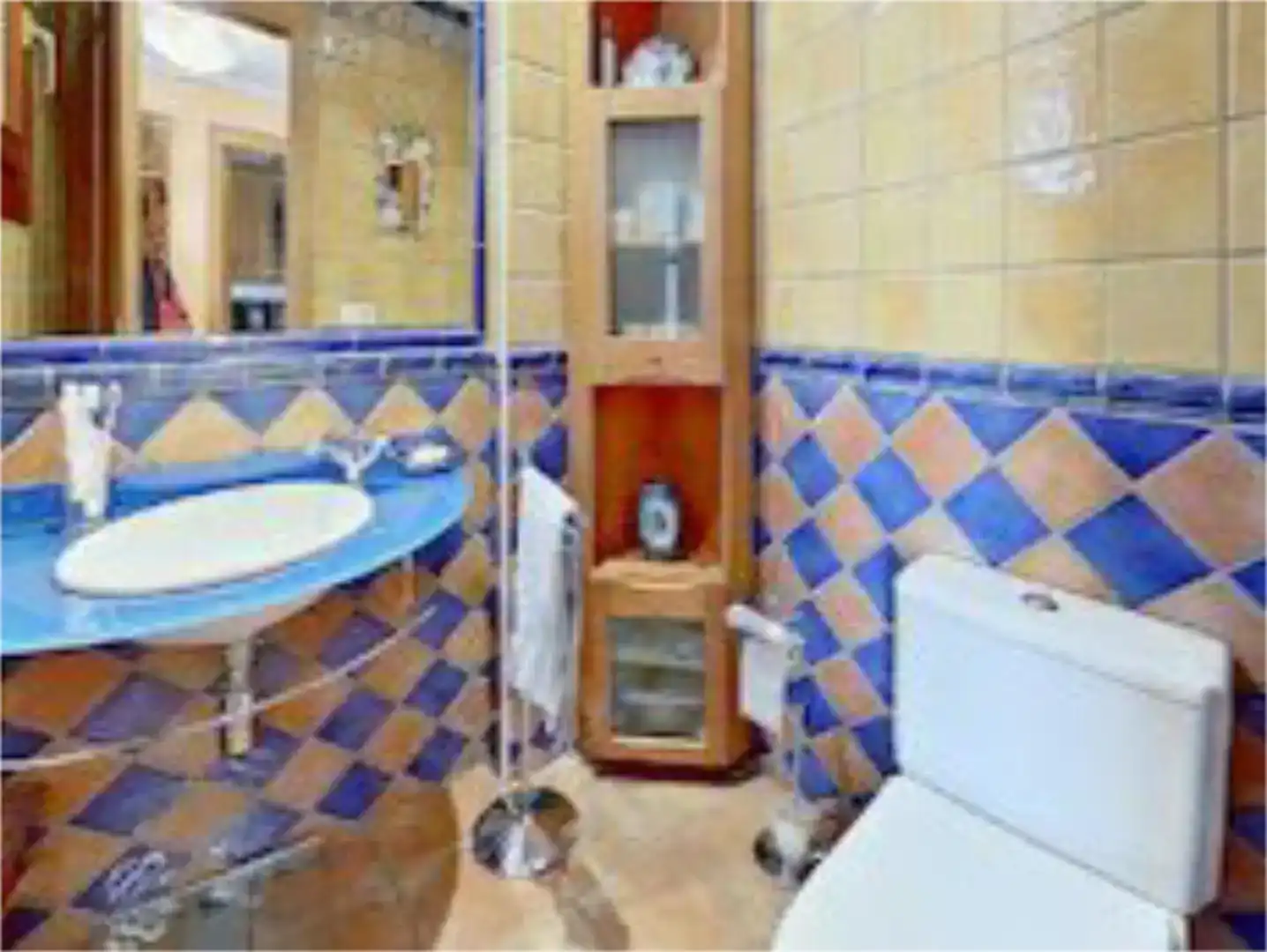 Bany de Casa o xalet en venda en Vitoria - Gasteiz amb Jardí privat, Parquet i Traster
