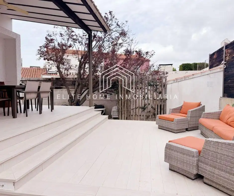 Terraza de Casa o chalet en venta en Benicasim / Benicàssim con Aire acondicionado, Calefacción y Jardín privado