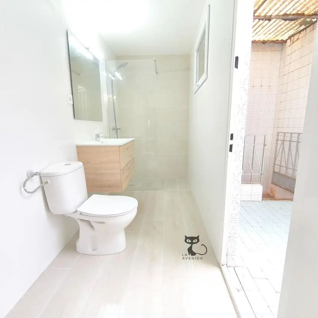 Bany de Apartament en venda en Catarroja amb Terrassa i Traster