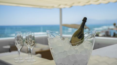 Foto 2 de Casa adosada en venda a Costabella, Marbella