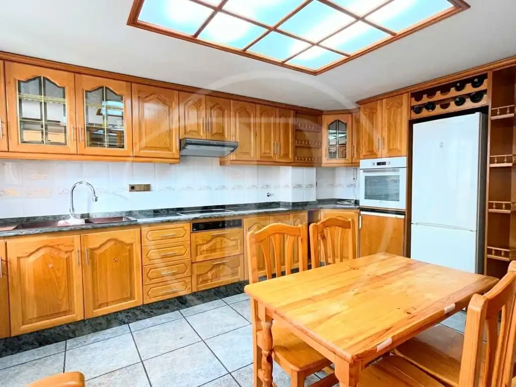 Appartamento con balcone in vendita a Plaza Rafael Atard, imagen 2