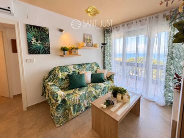 Apartamento con piscina en venta en Carrer de la Punta del Cavall 29