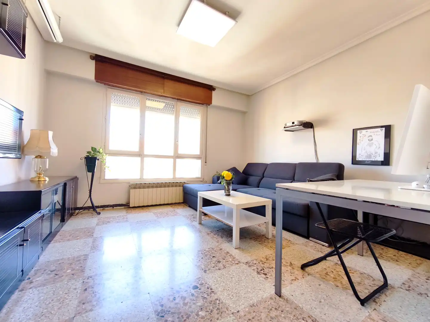 Sala d'estar de Pis en venda en  Logroño amb Calefacció i Parquet