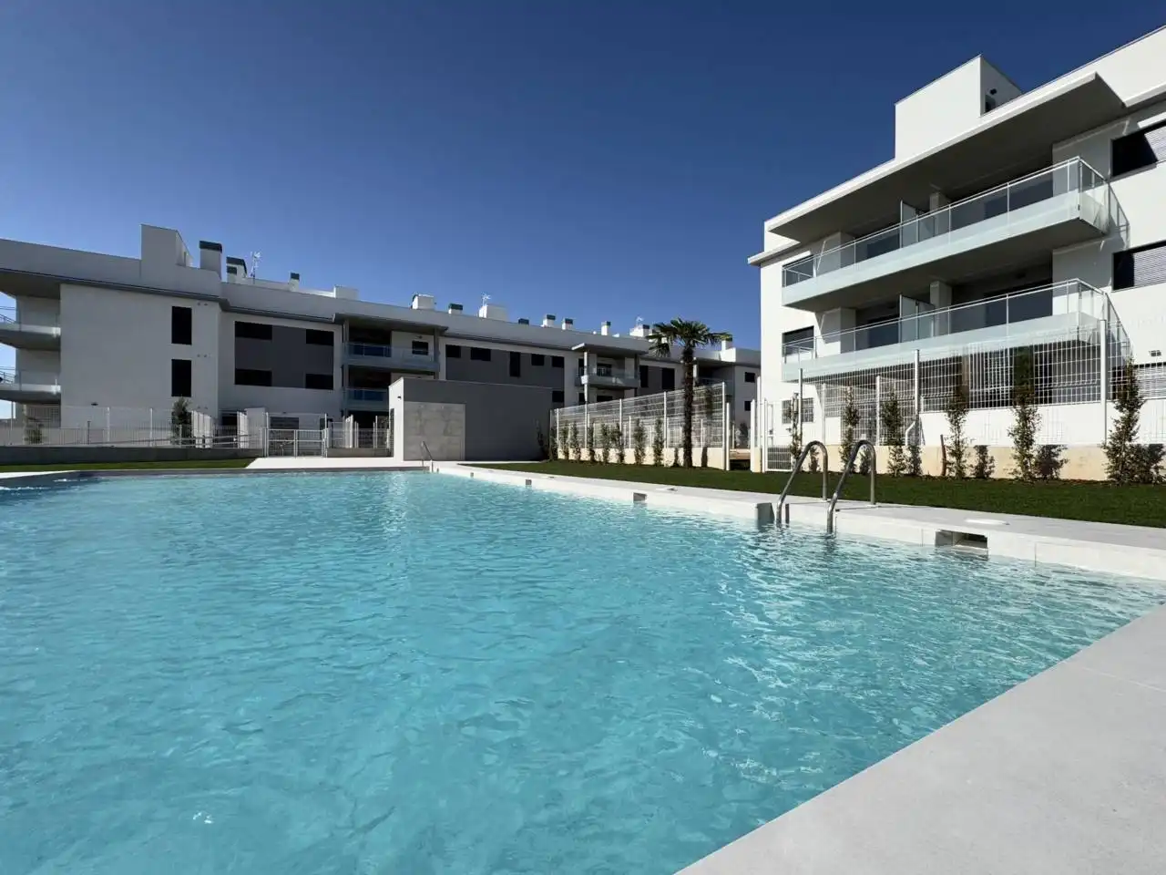 Piscina de Piso en venta en Cubelles con Aire acondicionado, Calefacción y Terraza