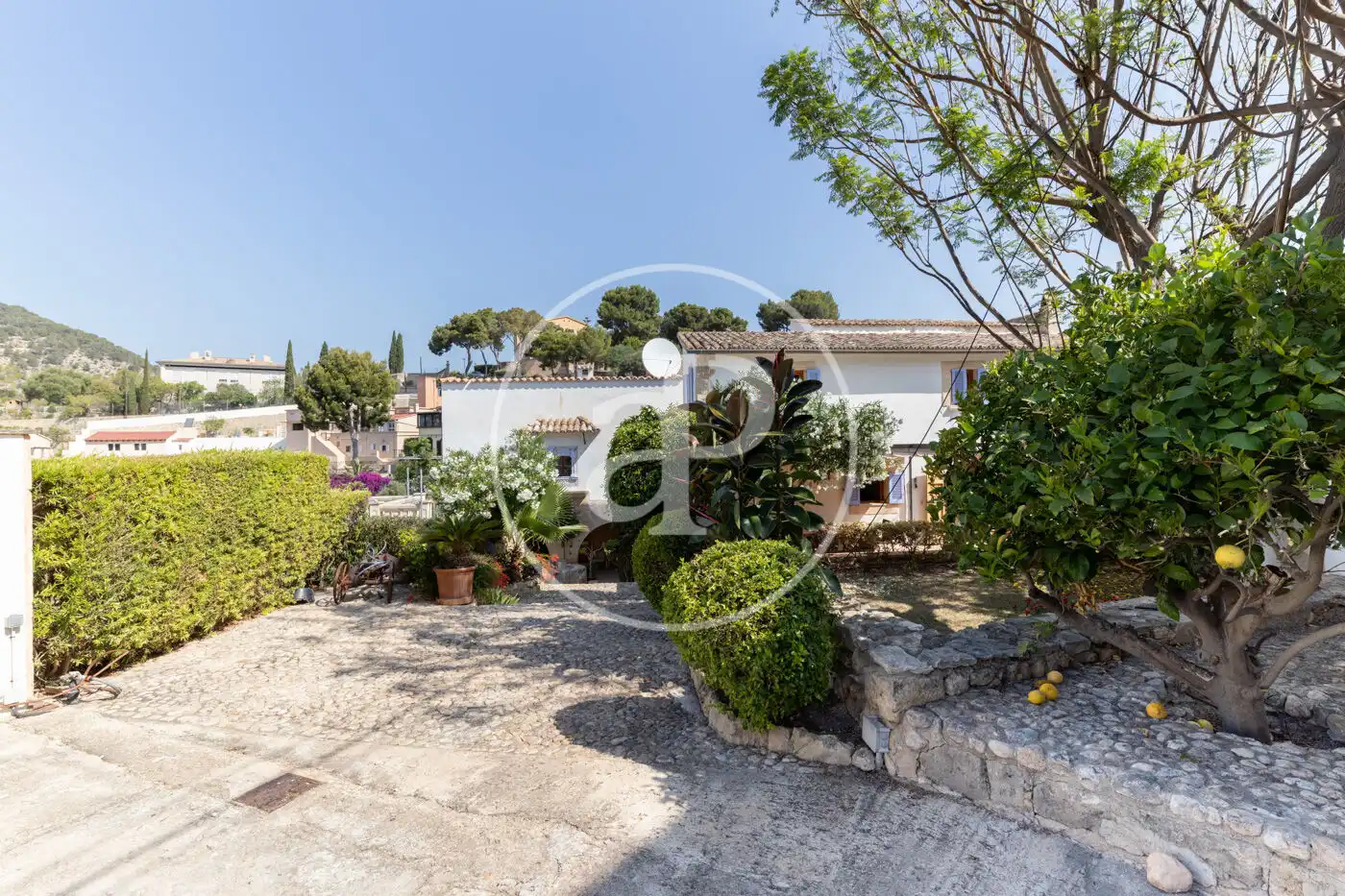 Vista exterior de Casa o xalet de lloguer en  Palma de Mallorca amb Aire condicionat, Calefacció i Jardí privat