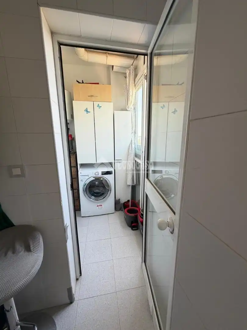 Dormitori de Pis en venda en La Rinconada amb Aire condicionat i Calefacció