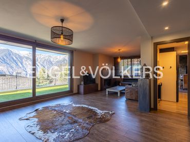 Villa avec balcon à vendre à Aixirivall