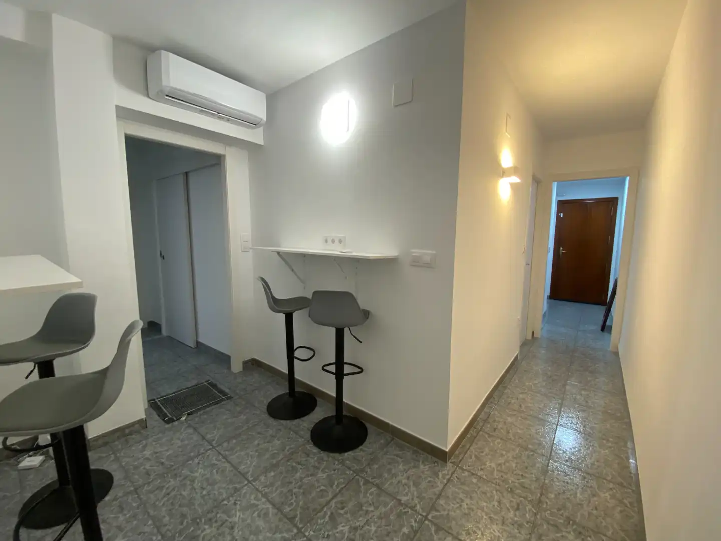 Apartament per a compartir en Valencia amb Aire condicionat, Moblat i Forn