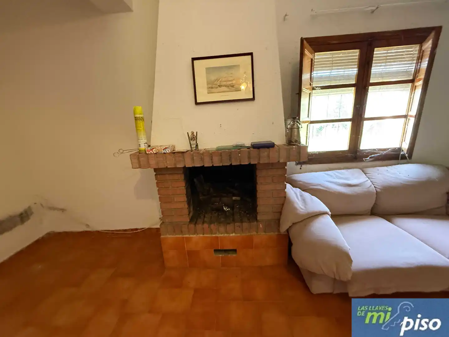 Sala d'estar de Casa o xalet en venda en Cubillas de Santa Marta amb Jardí privat, Terrassa i Traster