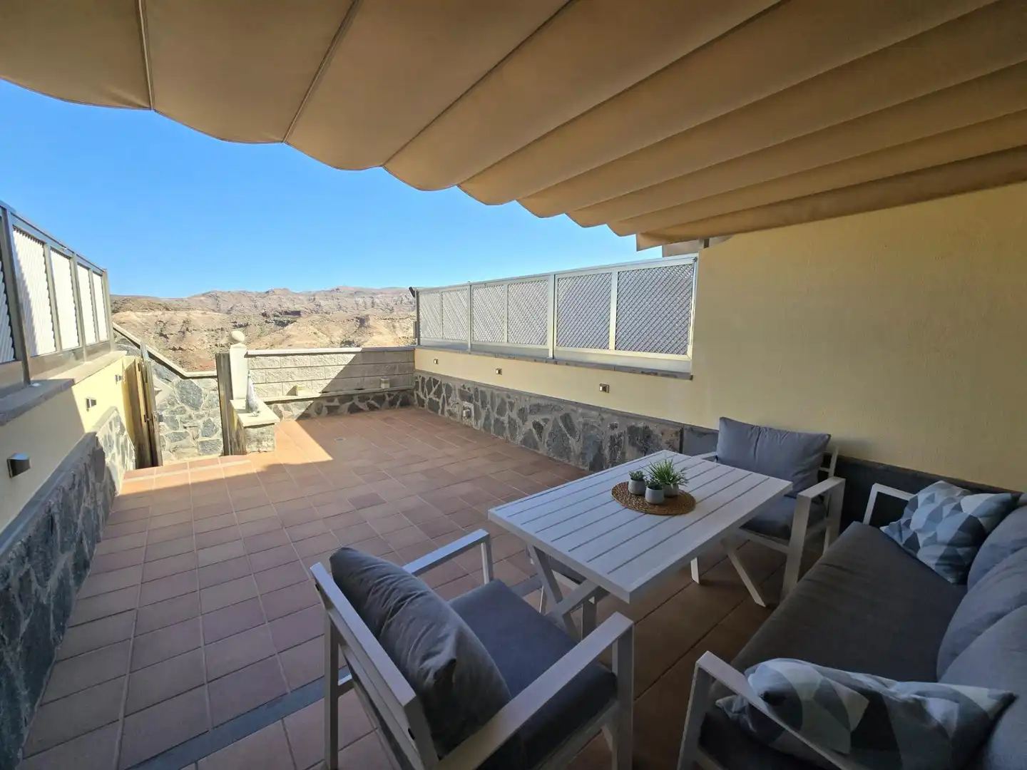 Terraza de Dúplex de alquiler en Mogán con Aire acondicionado, Terraza y Amueblado