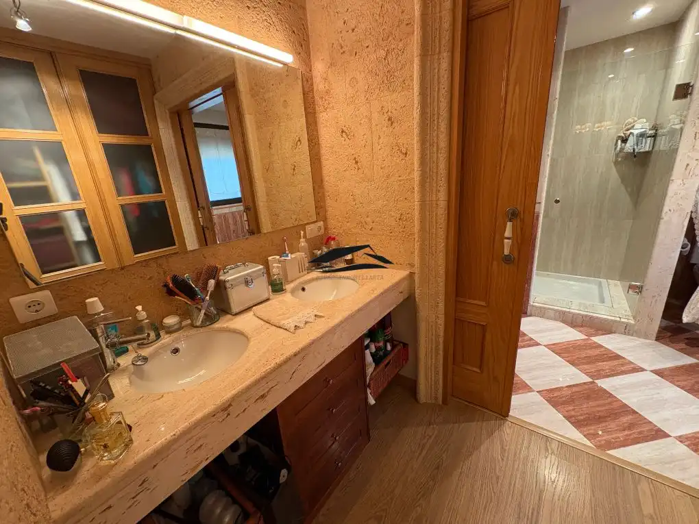 Baño de Casa o chalet en venta en Santibáñez de la Sierra con Aire acondicionado, Calefacción y Terraza