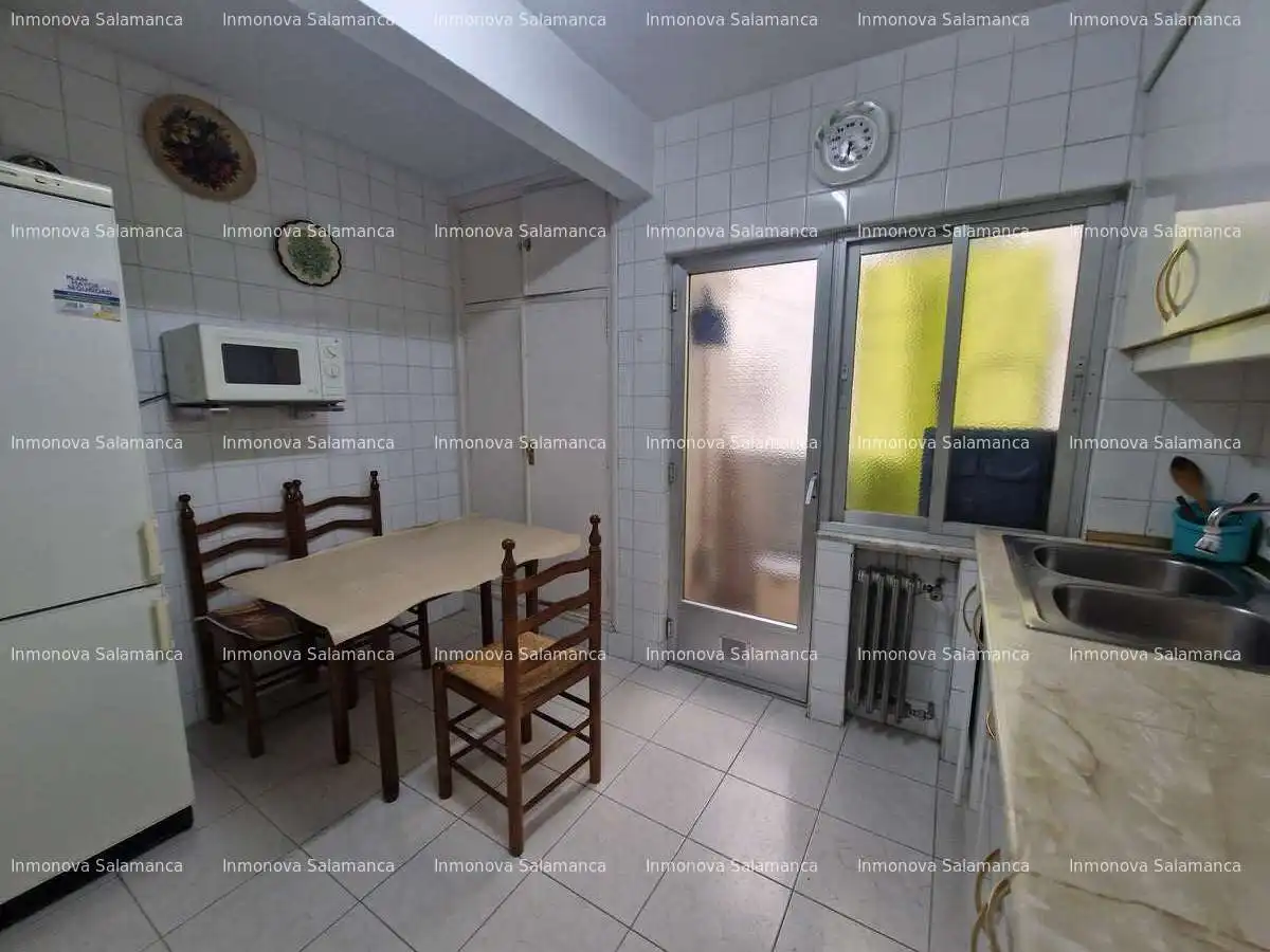 Kitchen of Flat for sale in Salamanca  with Heating, Terrace and Furnished
