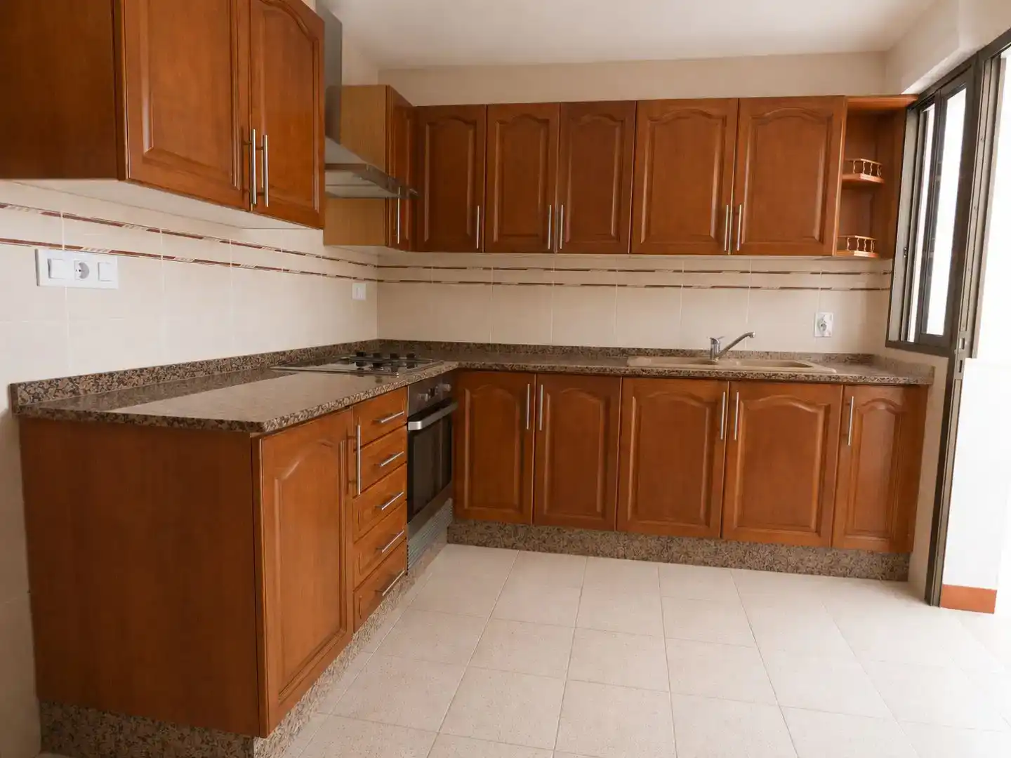 Küche von Wohnung zum Verkauf in L'Eliana mit Balkon