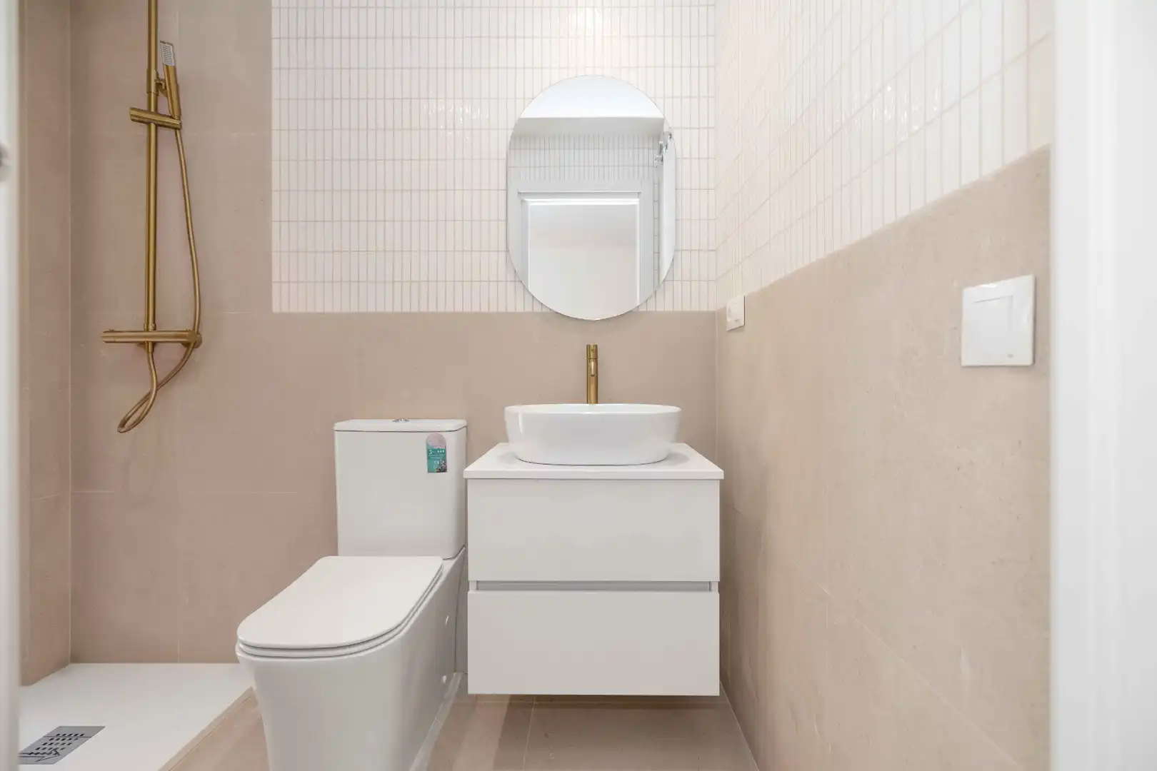 Bany de Apartament en venda en Málaga amb Aire condicionat, Calefacció i Internet