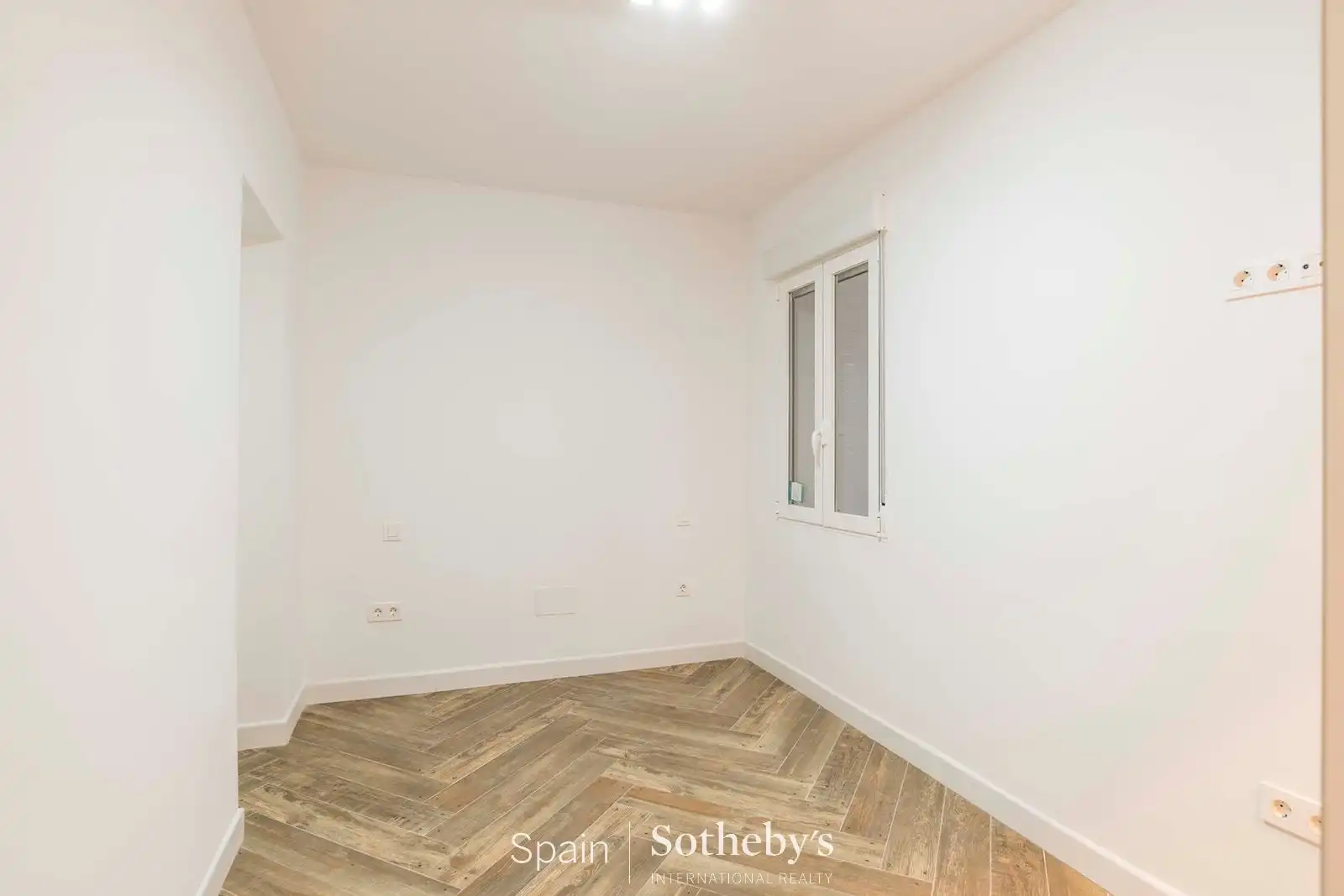 Apartments for sale in Calle de Benito Gutiérrez, Argüelles
