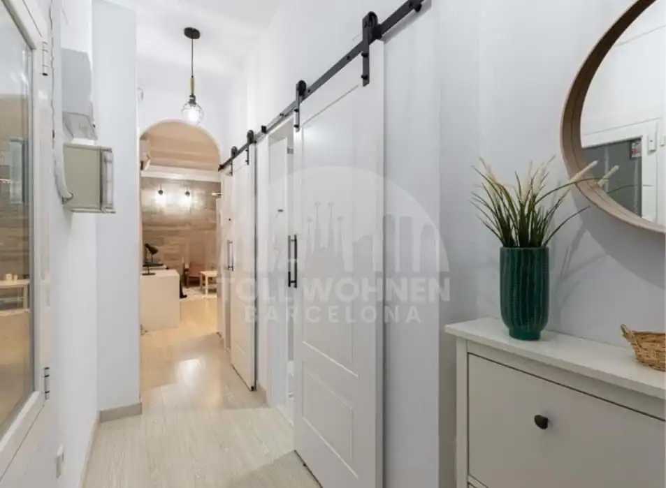 Piso en venta en Barcelona con Terraza, Amueblado y Balcón