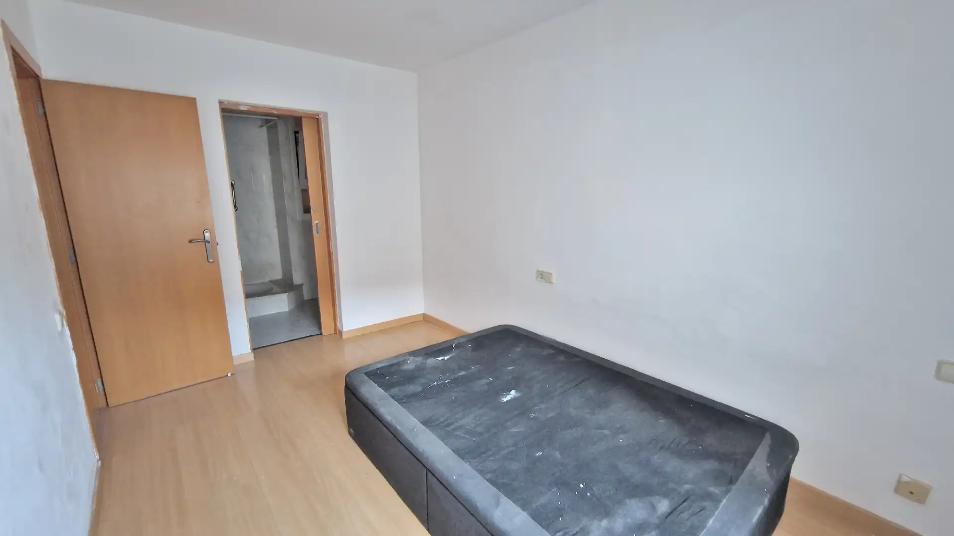 Bedroom of Flat for rent in Rosselló  with Air Conditioner, Heating and Parquet flooring