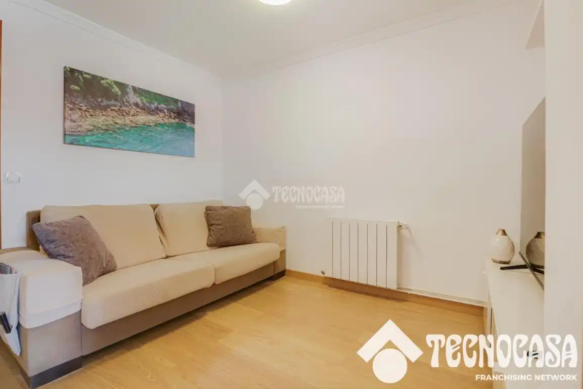 Sala d'estar de Pis en venda en Badalona amb Aire condicionat, Calefacció i Parquet