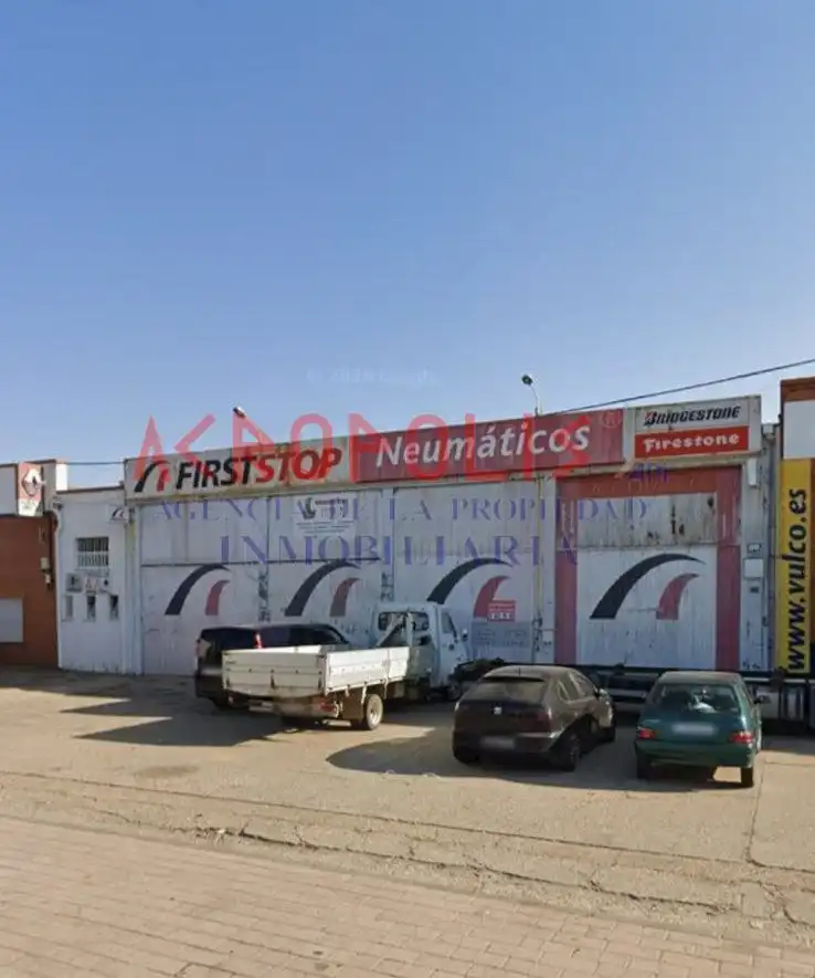 Nau industrial en venda a Avenida Federico Silva 159